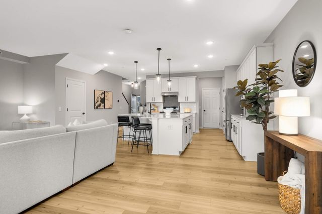 9616 4th Street N, Lake Elmo, MN 55042