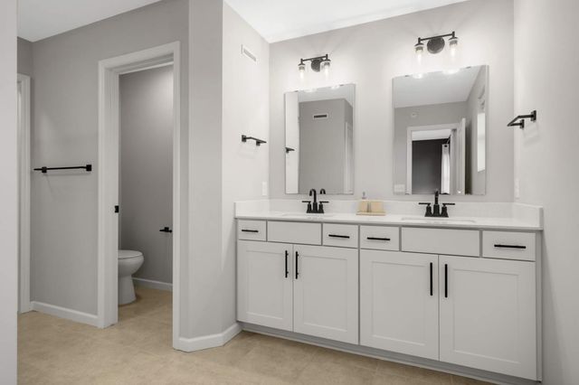 9616 4th Street N, Lake Elmo, MN 55042