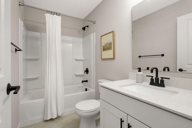 9616 4th Street N, Lake Elmo, MN 55042