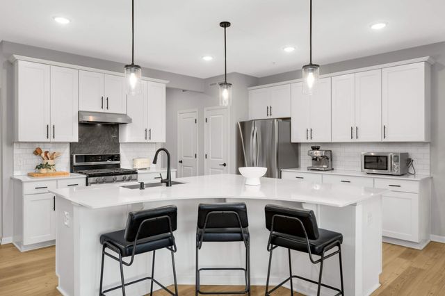 9616 4th Street N, Lake Elmo, MN 55042