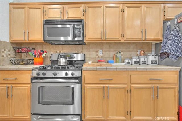 952 Mira Grande, Palm Springs, CA 92262