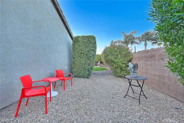952 Mira Grande, Palm Springs, CA 92262
