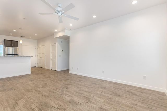 2063 E Lemon Street 3002, Tempe, AZ 85281