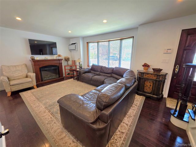 86-12 158th Avenue, Howard Beach, NY 11414