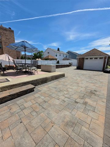 86-12 158th Avenue, Howard Beach, NY 11414