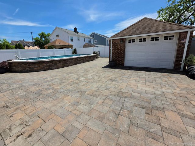 86-12 158th Avenue, Howard Beach, NY 11414