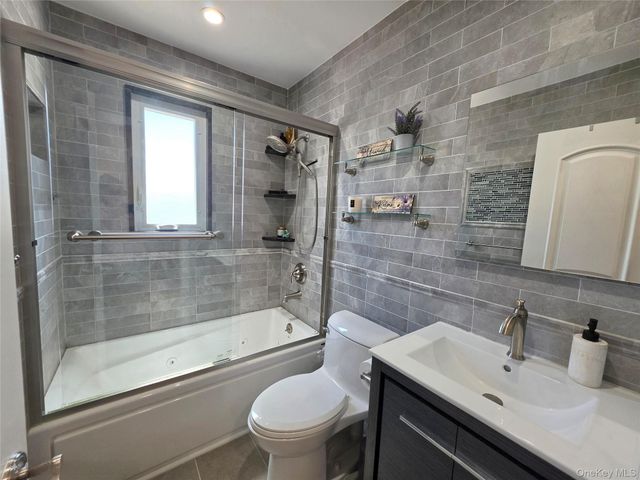 86-12 158th Avenue, Howard Beach, NY 11414