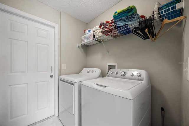 8675 LA ISLA DRIVE, Kissimmee, FL 34747