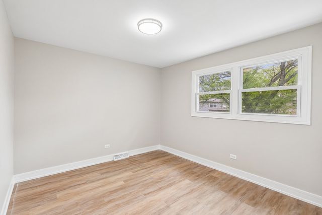 15631 E END Avenue, Dolton, IL 60419