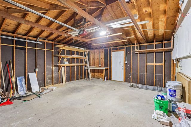 15631 E END Avenue, Dolton, IL 60419