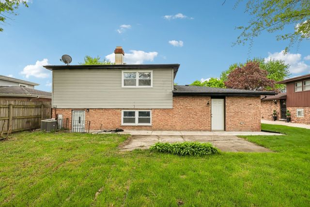 15631 E END Avenue, Dolton, IL 60419