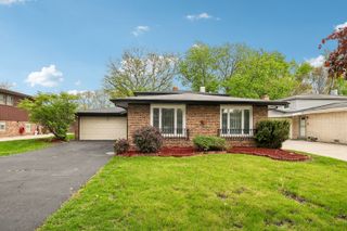 15631 E END Avenue, Dolton, IL 60419