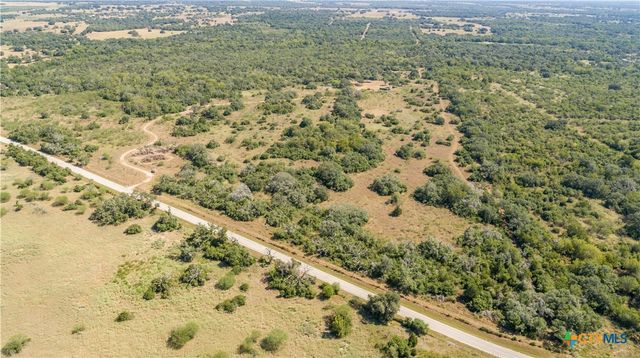 000 Stratton Road, Yoakum, TX 77995