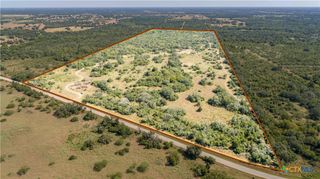 000 Stratton Road, Yoakum, TX 77995