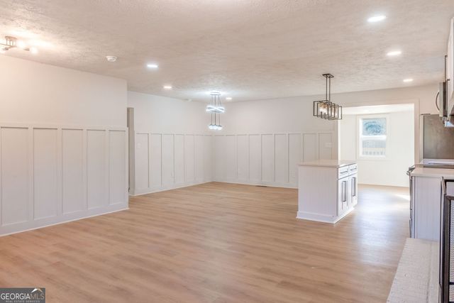 855 E Lanier Avenue, Fayetteville, GA 30215