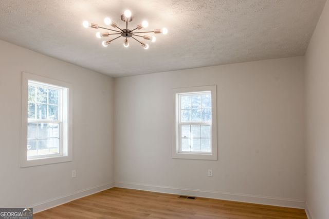 855 E Lanier Avenue, Fayetteville, GA 30215