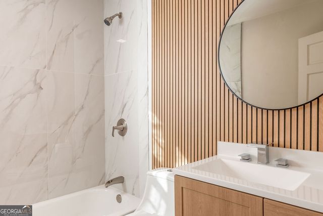 855 E Lanier Avenue, Fayetteville, GA 30215