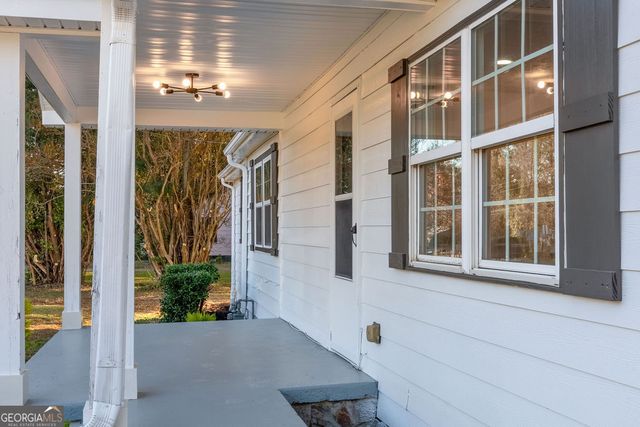 855 E Lanier Avenue, Fayetteville, GA 30215