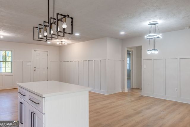 855 E Lanier Avenue, Fayetteville, GA 30215