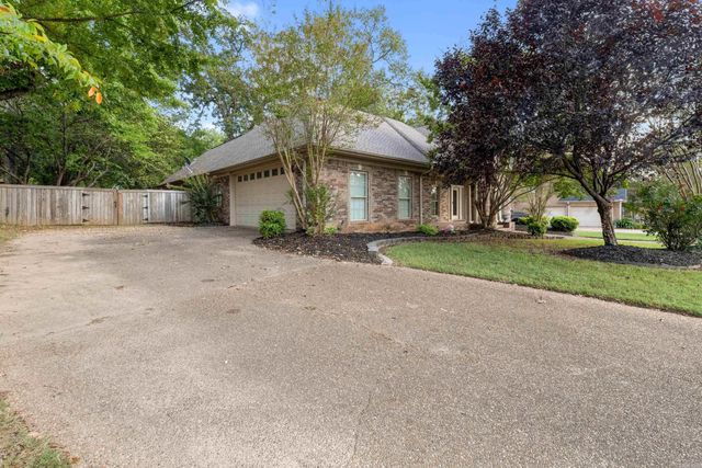 6706 Worth Avenue, Benton, AR 72019
