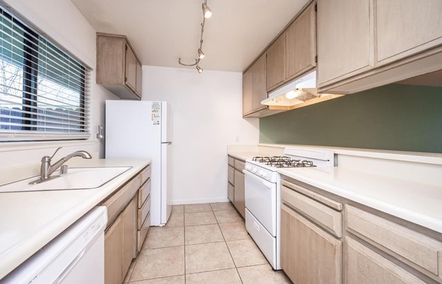 116 Huerta Pl, Davis, CA 95616