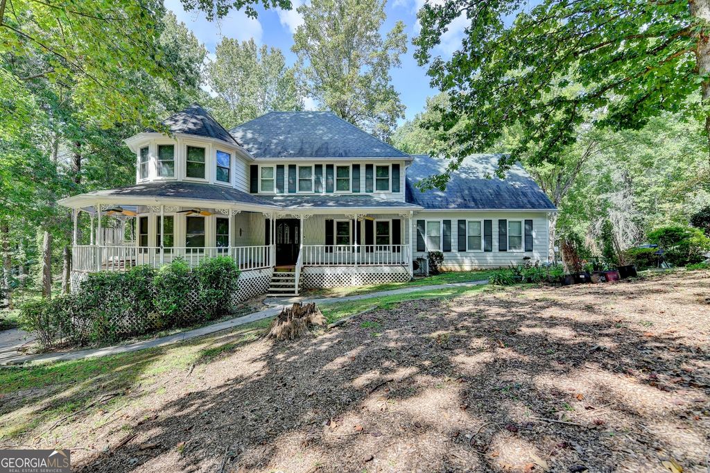 402 W Leslie Court, Woodstock, GA 30188