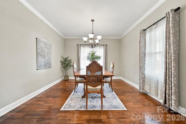 1258 10th Street Place NW, Hickory, NC 28601