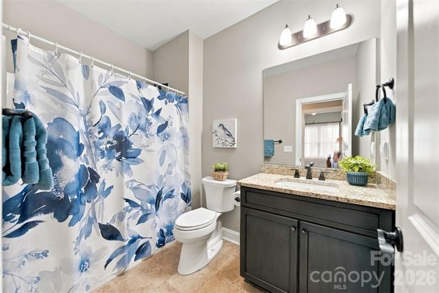 1258 10th Street Place NW, Hickory, NC 28601