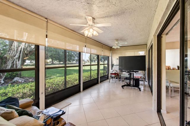 5561 Fairway Park Drive 104, Boynton Beach, FL 33437
