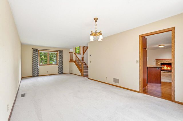 7629 74th Street S, Cottage Grove, MN 55016