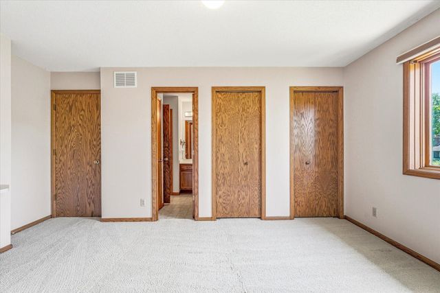 7629 74th Street S, Cottage Grove, MN 55016