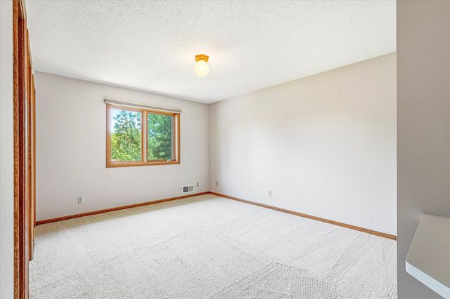 7629 74th Street S, Cottage Grove, MN 55016
