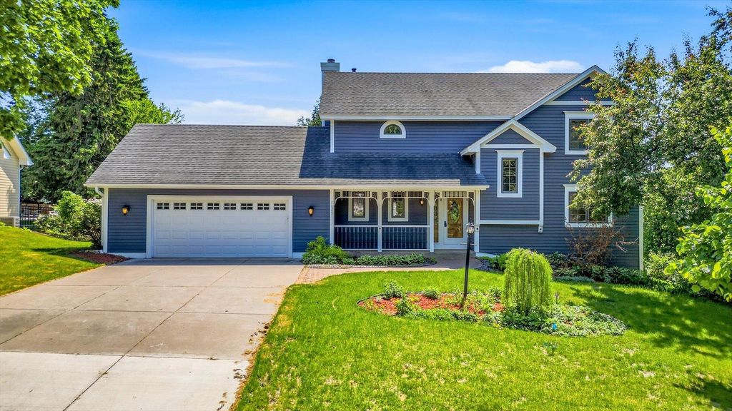 7629 74th Street S, Cottage Grove, MN 55016