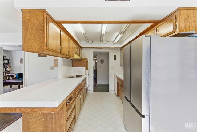 5505 Brookdale Avenue, Bakersfield, CA 93308