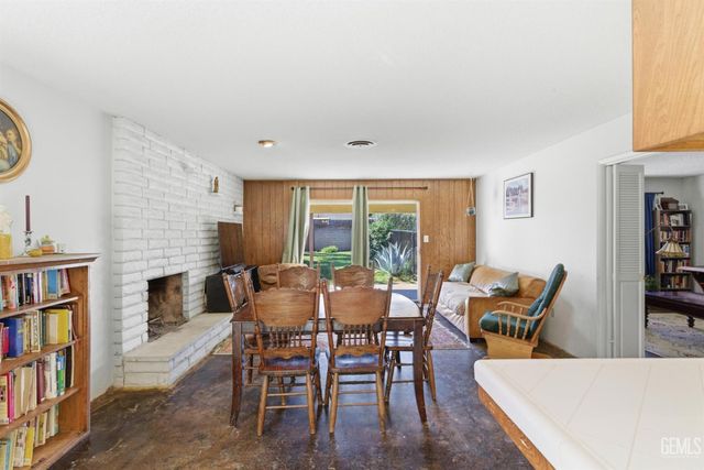 5505 Brookdale Avenue, Bakersfield, CA 93308