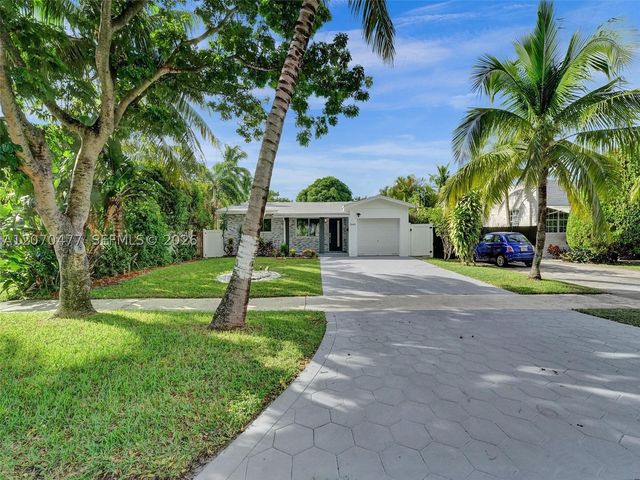 2446 Fillmore St, Hollywood, FL 33020