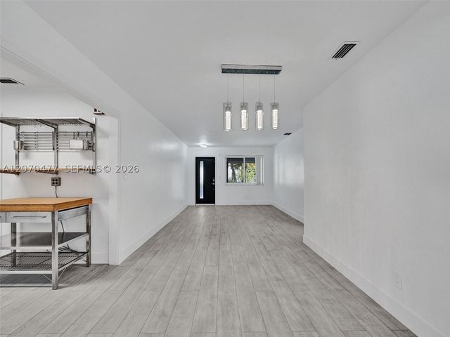 2446 Fillmore St, Hollywood, FL 33020