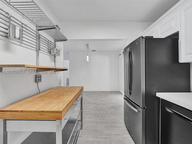 2446 Fillmore St, Hollywood, FL 33020
