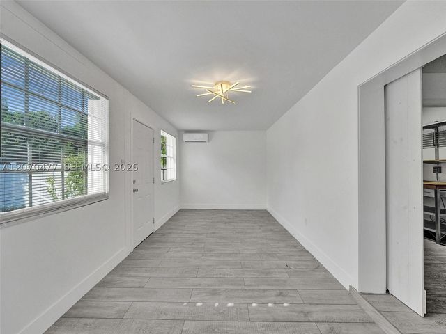2446 Fillmore St, Hollywood, FL 33020