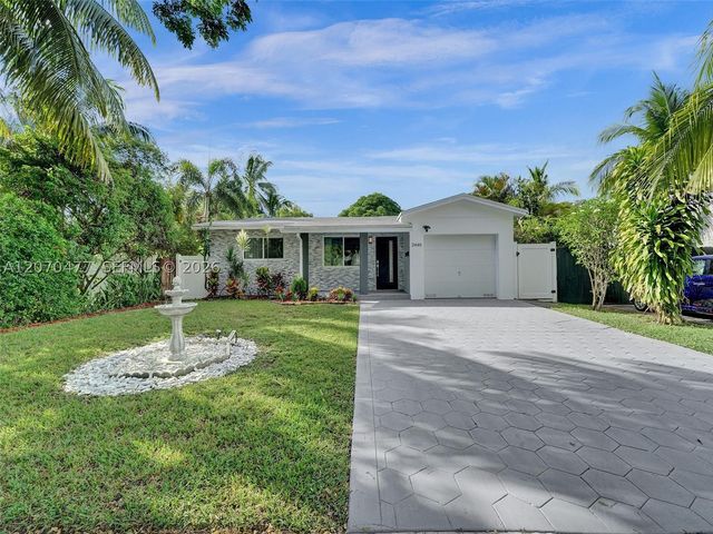 2446 Fillmore St, Hollywood, FL 33020