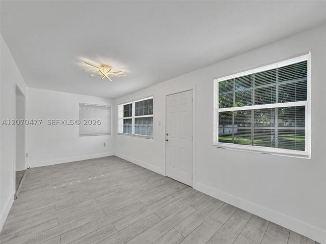 2446 Fillmore St, Hollywood, FL 33020