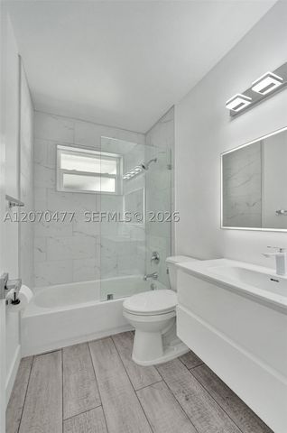 2446 Fillmore St, Hollywood, FL 33020
