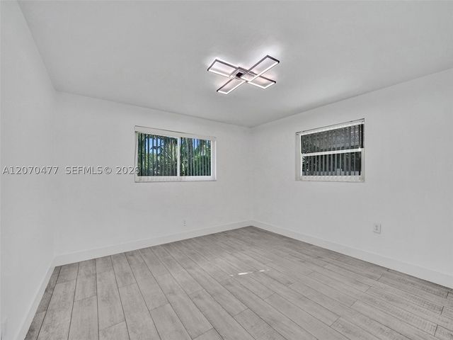 2446 Fillmore St, Hollywood, FL 33020