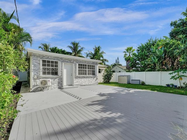2446 Fillmore St, Hollywood, FL 33020