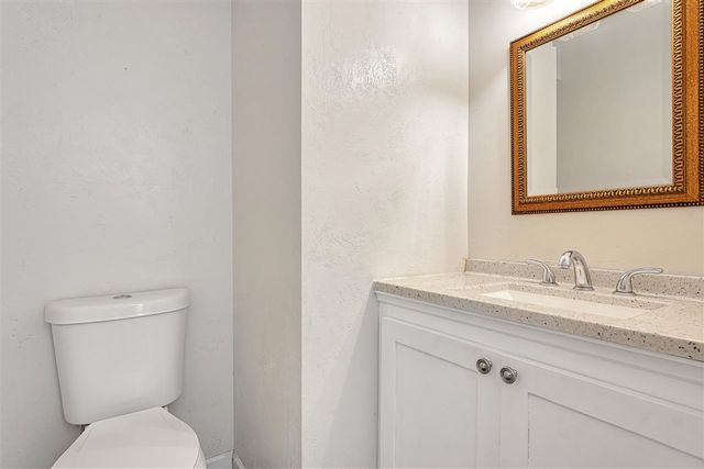 3036 NE Stratford Cir, Lawton, OK 73507