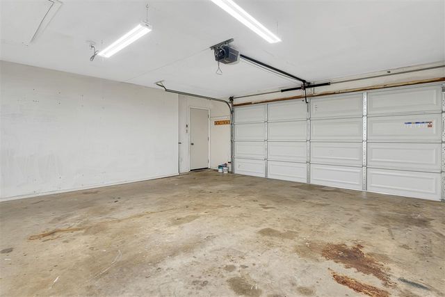 3036 NE Stratford Cir, Lawton, OK 73507