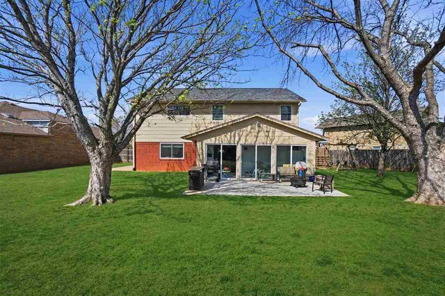 3036 NE Stratford Cir, Lawton, OK 73507