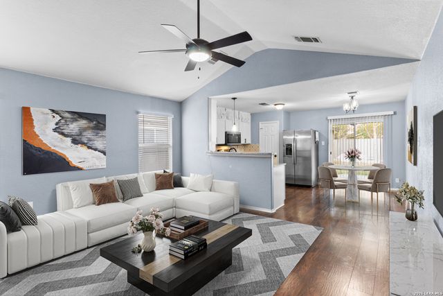 6019 Old Chimney, San Antonio, TX 78250