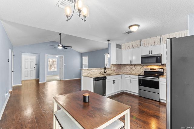 6019 Old Chimney, San Antonio, TX 78250