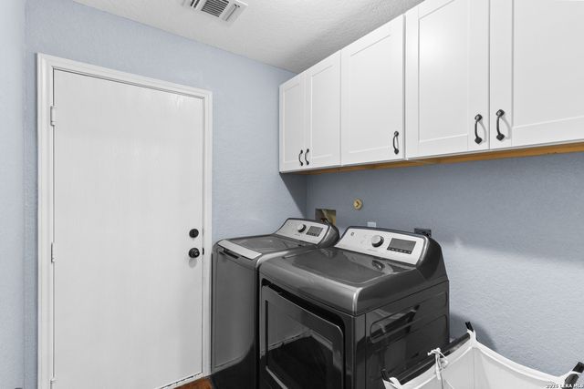 6019 Old Chimney, San Antonio, TX 78250